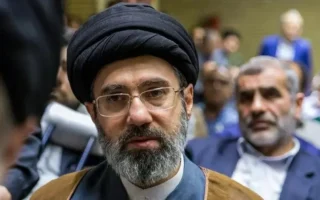 Ketua Mahkamah Agung Iran Bertemu Mojtaba Khamenei
