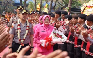 Polres Kepulauan Seribu Gelar Parade Sambut Kapolres Baru