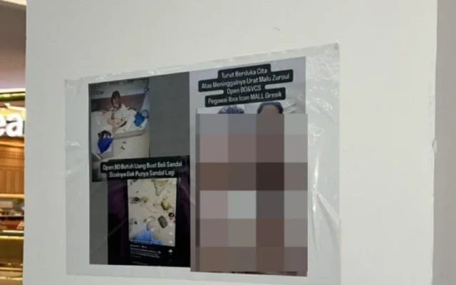 Poster Wanita Bugil Hebohkan Mal di Gresik, Diduga Selingkuh
