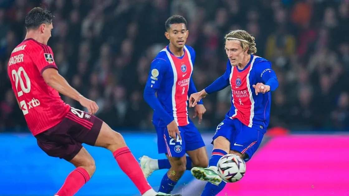 PSG Bekuk Lyon 2-0 dan Kuasai Puncak Klasemen Liga Prancis