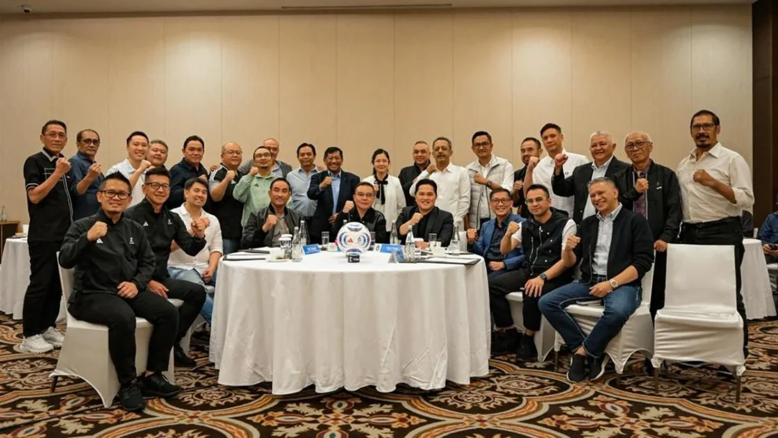 Kapolri dan DPR RI Temui PSSI Bahas Kompetisi Sepak Bola