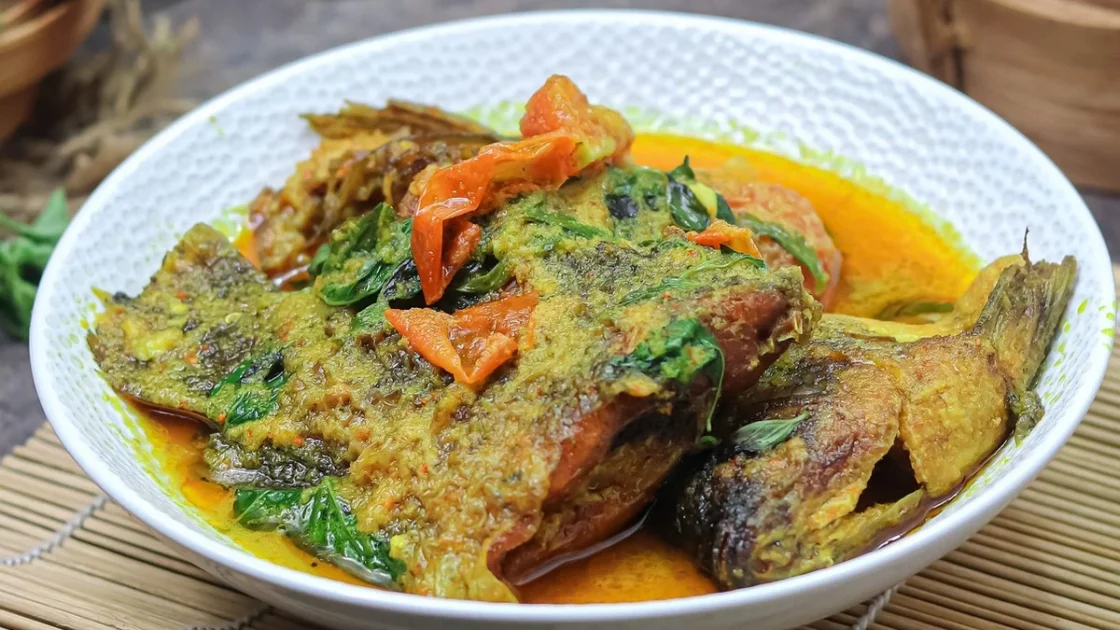 Resep Gurame Kuah Kuning Bumbu Kemangi yang Harum Gurih