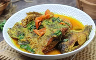 Resep Gurame Kuah Kuning Bumbu Kemangi yang Harum Gurih