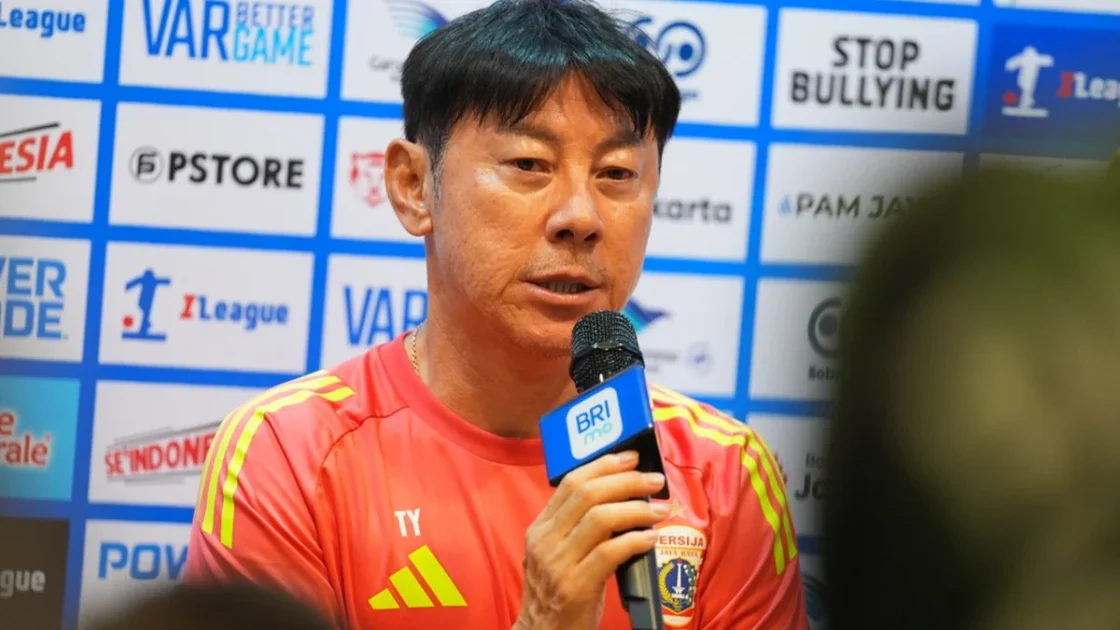 Persija Tekuk Persik, Shin Tae Yong Soroti Rumput JIS