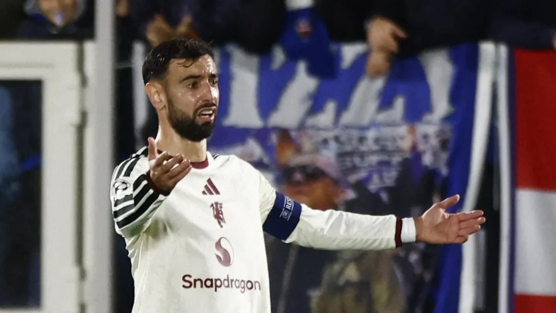 Jamie Carragher Kecam Keras Kapten MU Bruno Fernandes