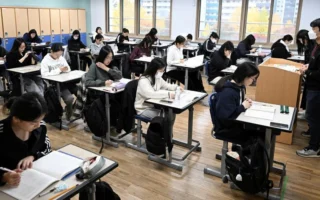 Korsel Ancam Pidanakan Pelajar Pakai Smart Glass saat Ujian