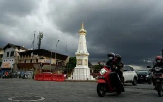 Waspada Hujan Lebat Senin Ini, Simak Daftar Wilayahnya