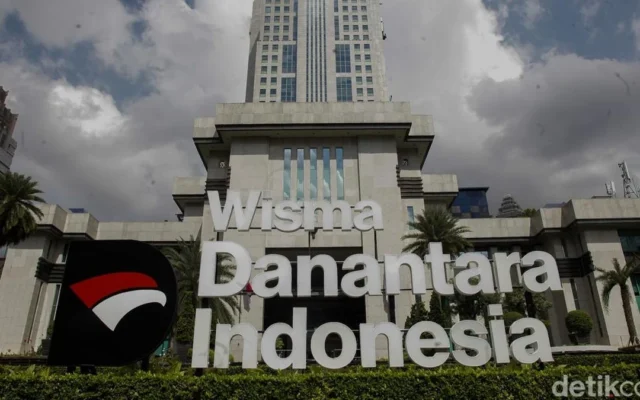 Danantara Siap Umumkan Investasi Besar Data Center dan AI